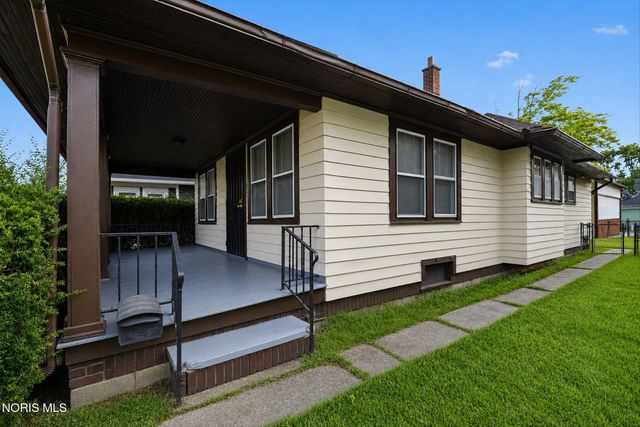 1153 Woodville Road, Toledo, OH 43605