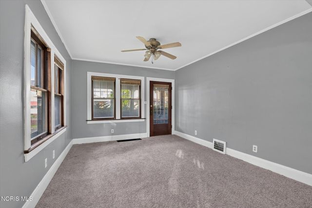 1153 Woodville Road, Toledo, OH 43605