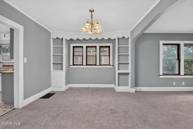 1153 Woodville Road, Toledo, OH 43605