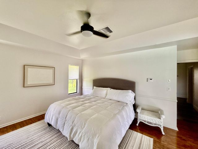 325 Knotty Wood Lane, Wellington, FL 33414