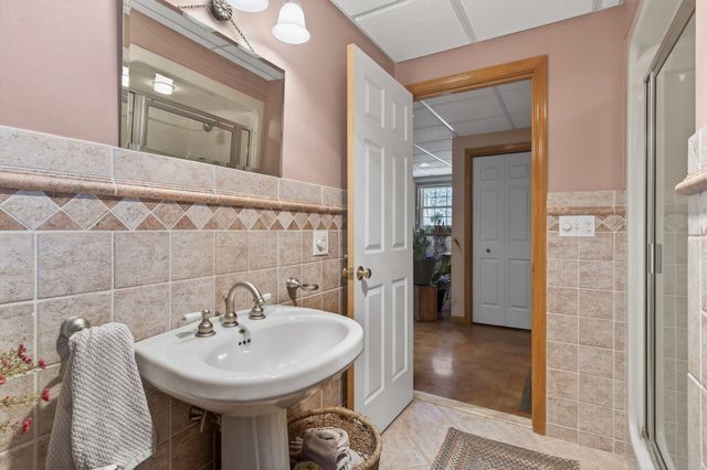 21 Spruce Lane, Dover, NH 03820