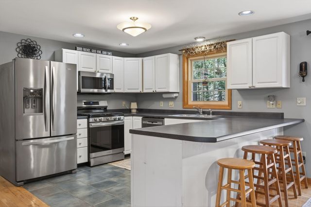 21 Spruce Lane, Dover, NH 03820