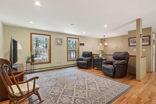 21 Spruce Lane, Dover, NH 03820