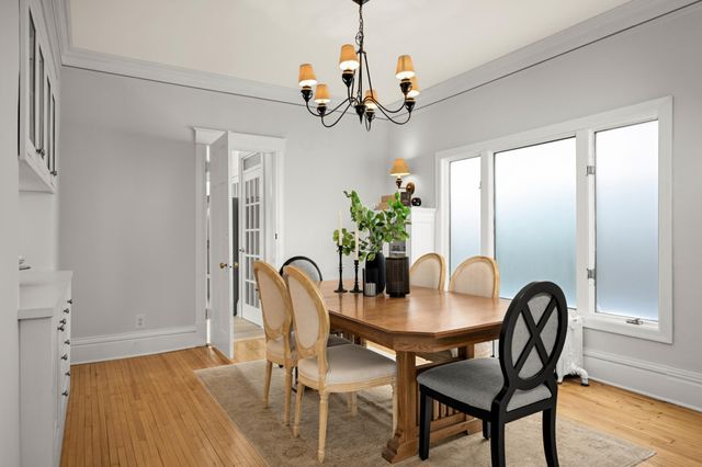 2418 Pillsbury Avenue S, Minneapolis, MN 55404