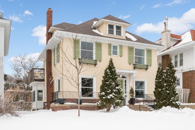 2418 Pillsbury Avenue S, Minneapolis, MN 55404