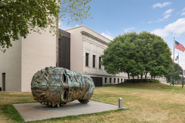 2418 Pillsbury Avenue S, Minneapolis, MN 55404