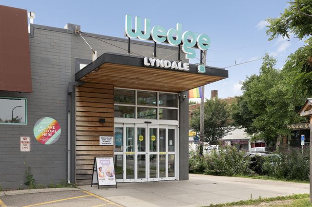 2418 Pillsbury Avenue S, Minneapolis, MN 55404