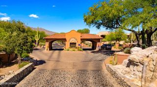 5860 N Bright Star Drive, Tucson, AZ 85718