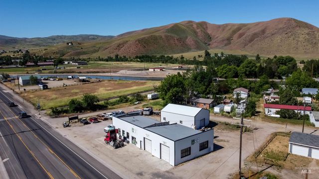 438 Hwy 55, Horseshoe Bend, ID 83629