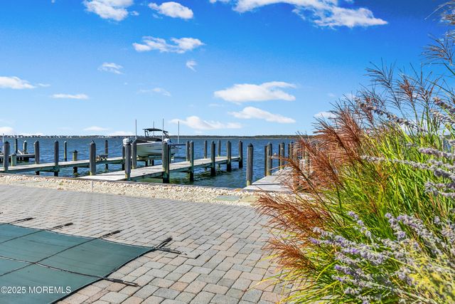233 Curtis Point Drive, Mantoloking, NJ 08738