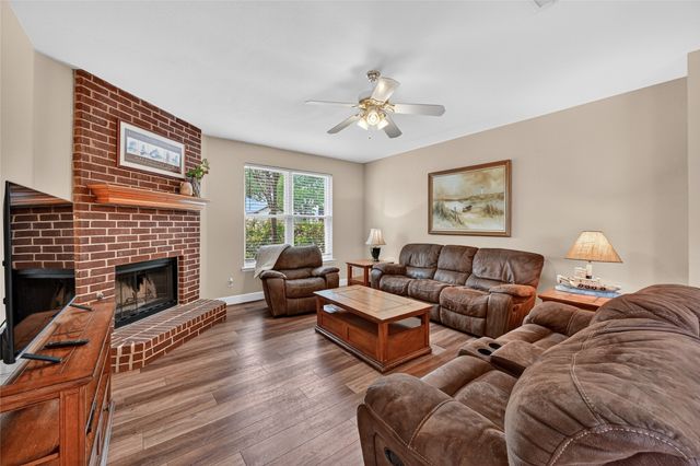 757 Summit Run, Lewisville, TX 75077