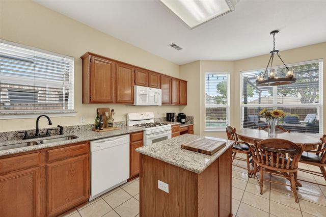 757 Summit Run, Lewisville, TX 75077