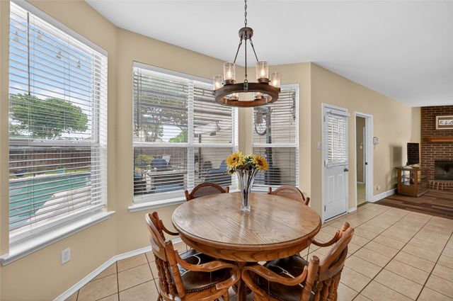 757 Summit Run, Lewisville, TX 75077