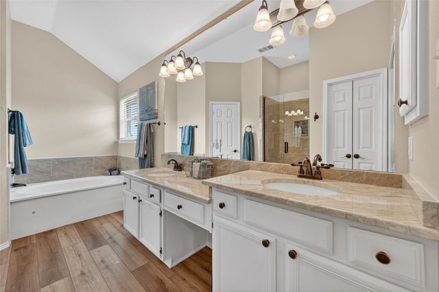 757 Summit Run, Lewisville, TX 75077