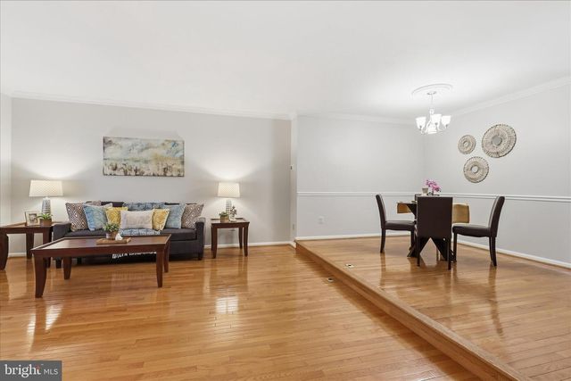 339 DAVIS AVE SW, Leesburg, VA 20175