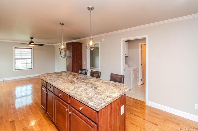 8 Quincy Stowell Court, Saugerties, NY 12477