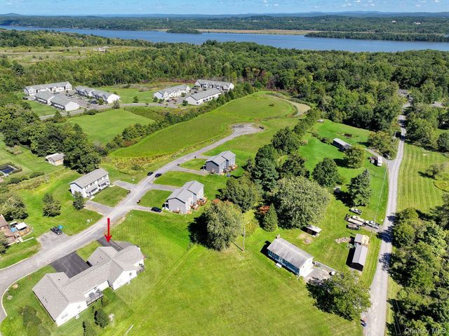 8 Quincy Stowell Court, Saugerties, NY 12477