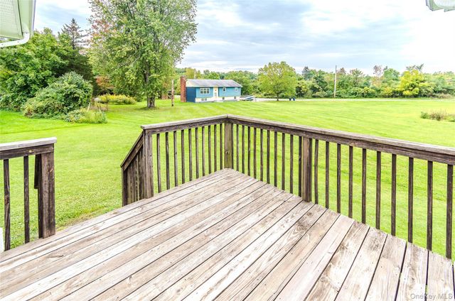 8 Quincy Stowell Court, Saugerties, NY 12477