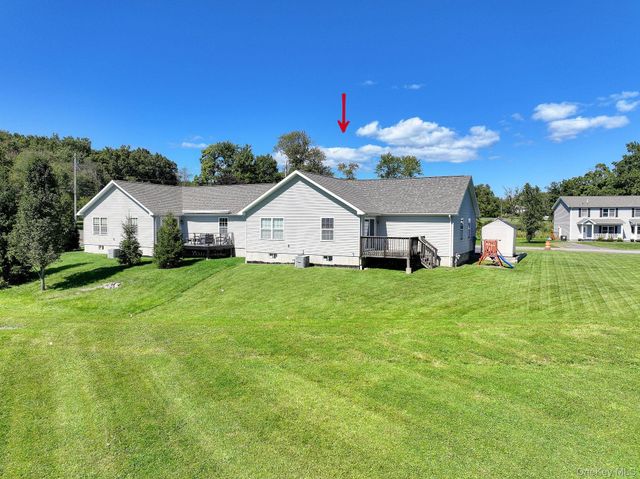 8 Quincy Stowell Court, Saugerties, NY 12477