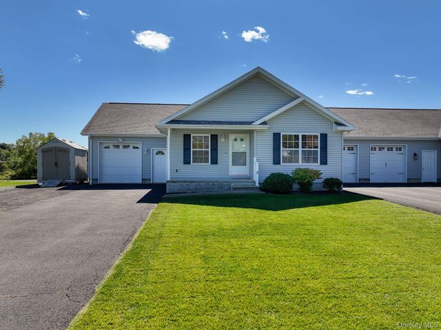 8 Quincy Stowell Court, Saugerties, NY 12477