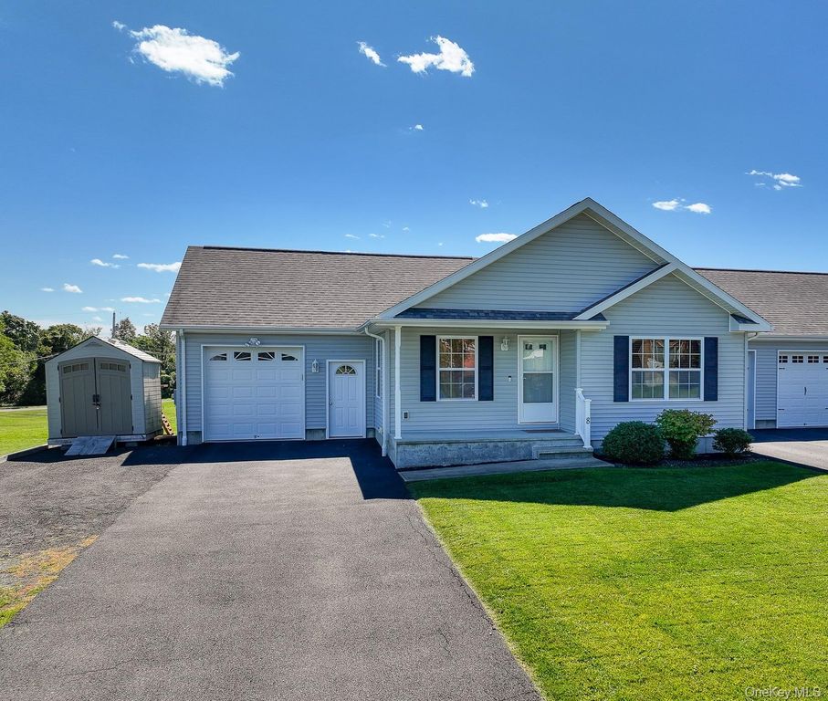 8 Quincy Stowell Court, Saugerties, NY 12477