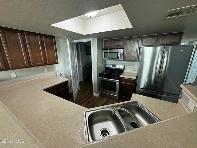 1365 PASEO RANDY Lane, El Paso, TX 79928