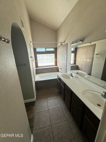 1365 PASEO RANDY Lane, El Paso, TX 79928