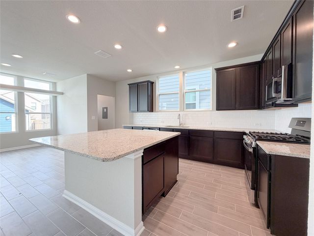 1436 Arbor Knot DR, Kyle, TX 78640