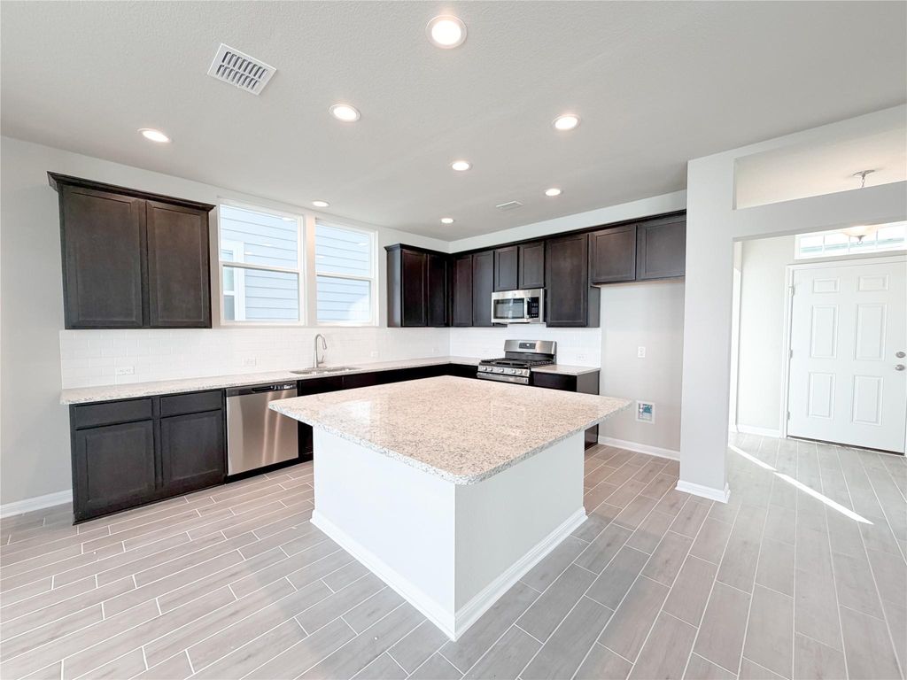 1436 Arbor Knot DR, Kyle, TX 78640
