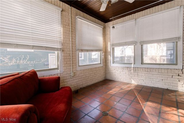 3085 Essex Road, Cleveland Heights, OH 44118