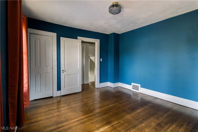 3085 Essex Road, Cleveland Heights, OH 44118