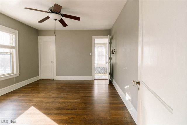 3085 Essex Road, Cleveland Heights, OH 44118