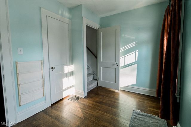 3085 Essex Road, Cleveland Heights, OH 44118