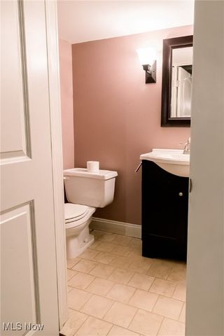 3085 Essex Road, Cleveland Heights, OH 44118