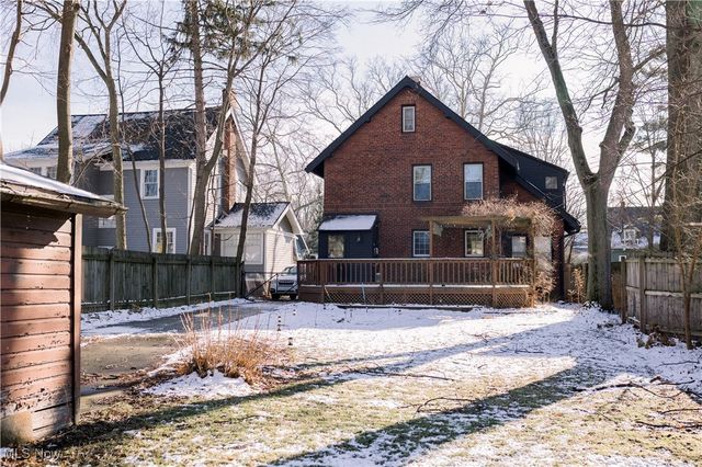 3085 Essex Road, Cleveland Heights, OH 44118