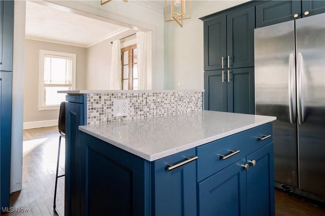 3085 Essex Road, Cleveland Heights, OH 44118