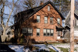 3085 Essex Road, Cleveland Heights, OH 44118
