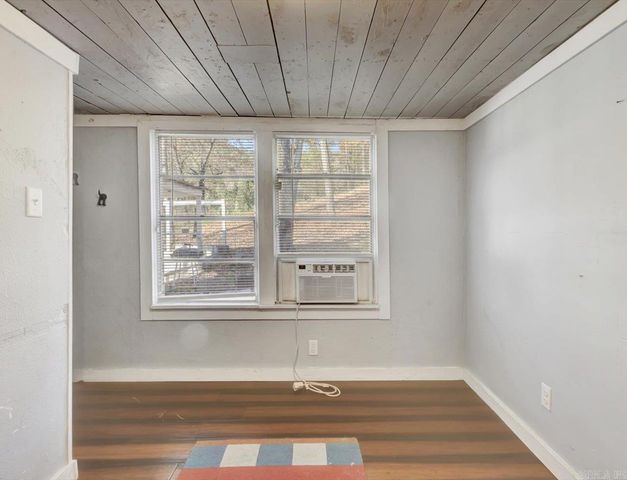 503 Beard St, Hot Springs, AR 71913