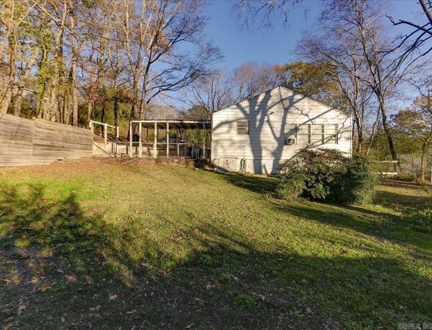 503 Beard St, Hot Springs, AR 71913