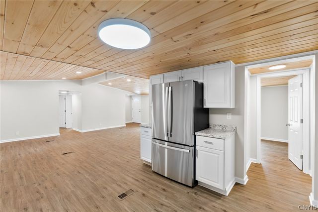 808 Mcclanathan Avenue, Vienna, NY 13308