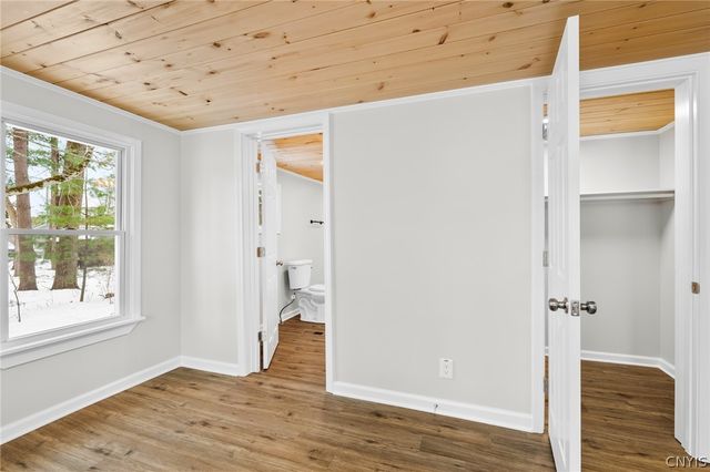 808 Mcclanathan Avenue, Vienna, NY 13308