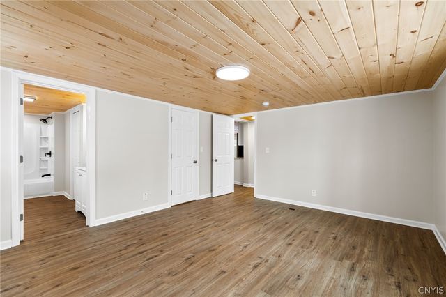 808 Mcclanathan Avenue, Vienna, NY 13308