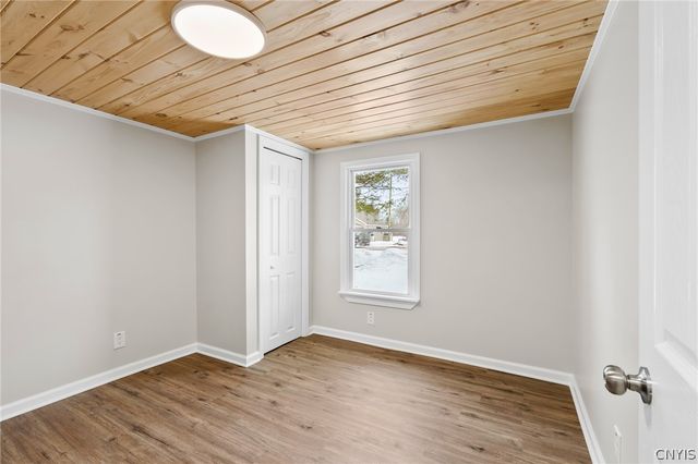 808 Mcclanathan Avenue, Vienna, NY 13308