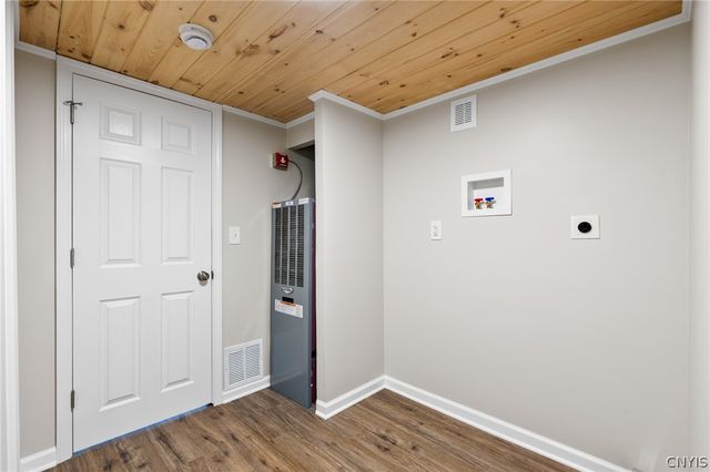 808 Mcclanathan Avenue, Vienna, NY 13308