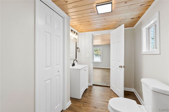 808 Mcclanathan Avenue, Vienna, NY 13308