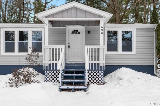 808 Mcclanathan Avenue, Vienna, NY 13308