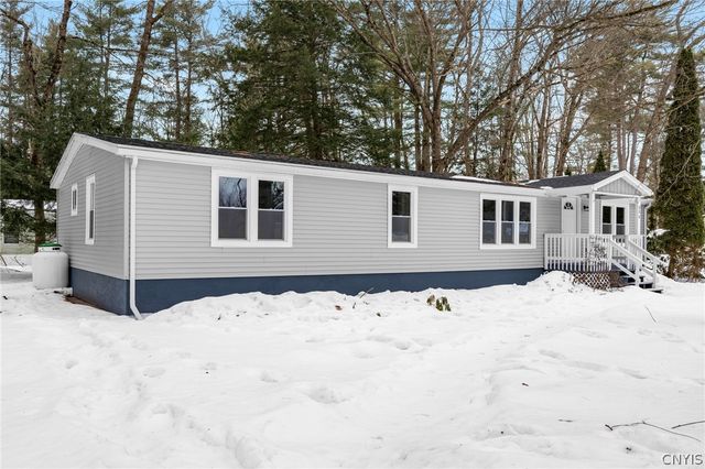 808 Mcclanathan Avenue, Vienna, NY 13308