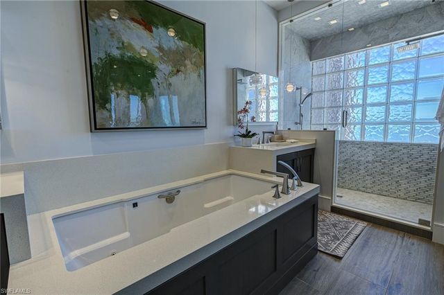 255 Barefoot Beach BLVD PH01, Bonita Springs, FL 34134