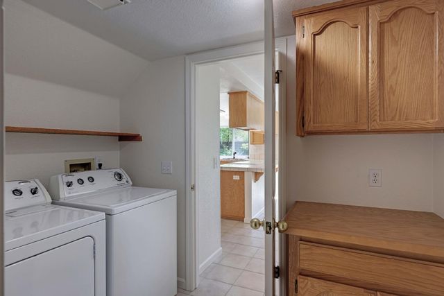 8314 Benjamin Dr, Antelope, CA 95843