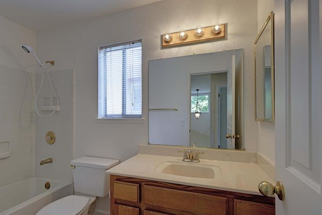 8314 Benjamin Dr, Antelope, CA 95843